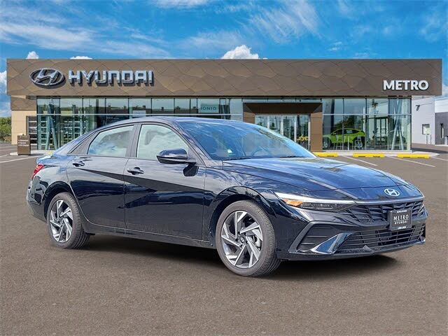 2025 Hyundai Elantra SEL Sport FWD