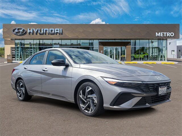 2025 Hyundai Elantra SEL Sport FWD