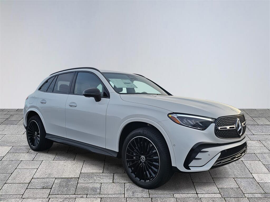 2026 Mercedes-Benz GLC 300 RWD
