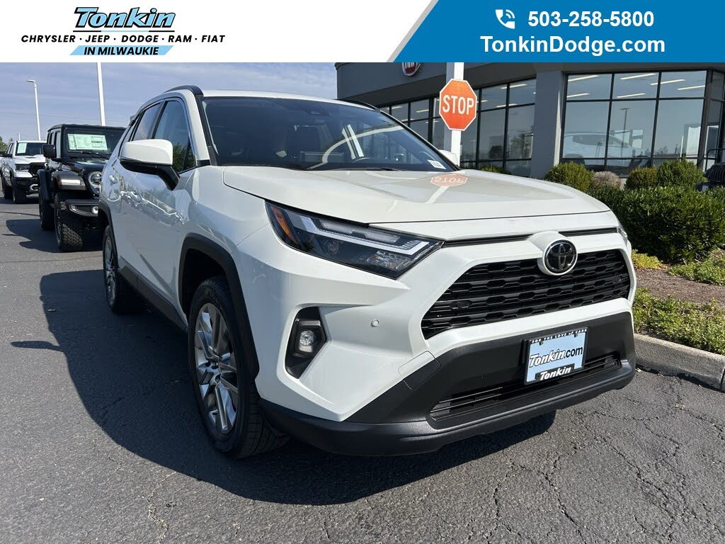 2022 Toyota RAV4 XLE Premium FWD