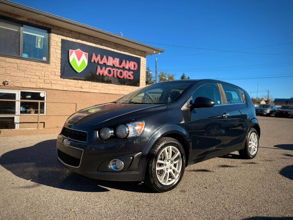 2014 Chevrolet Sonic LT Hatchback FWD