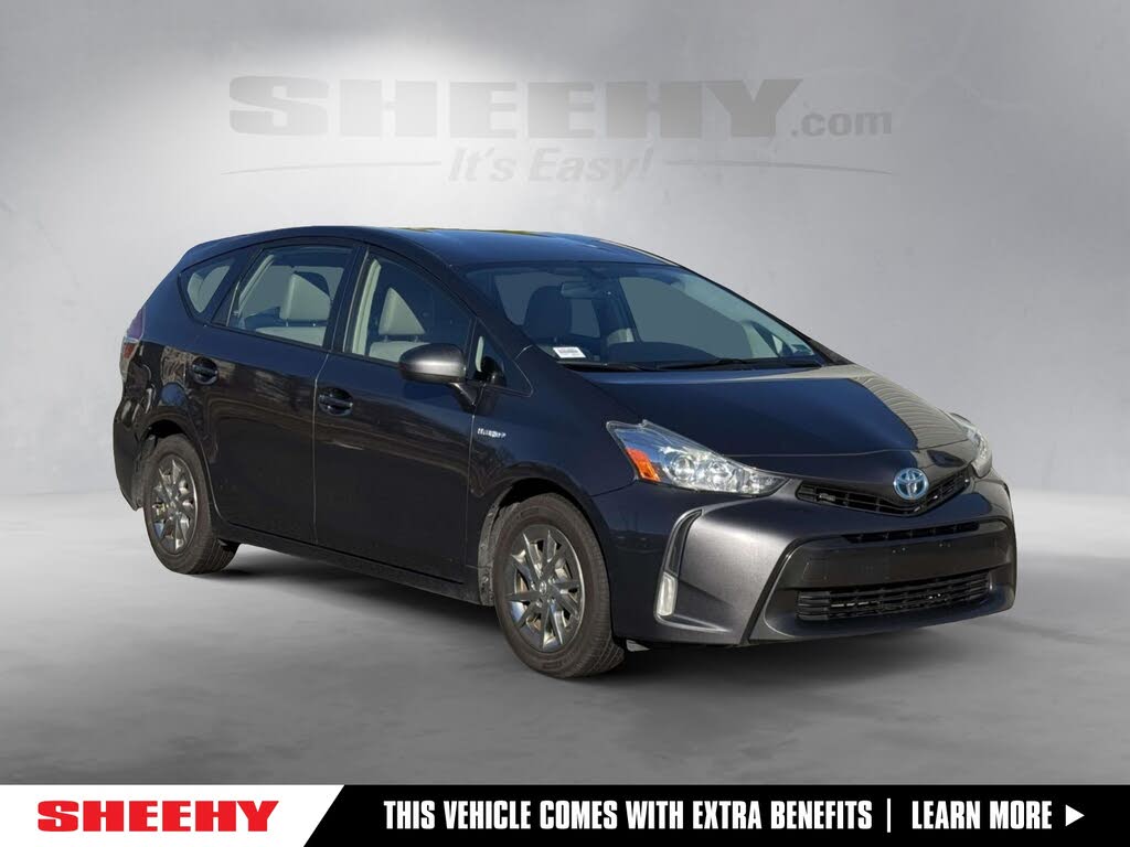 2016 Toyota Prius v Five FWD