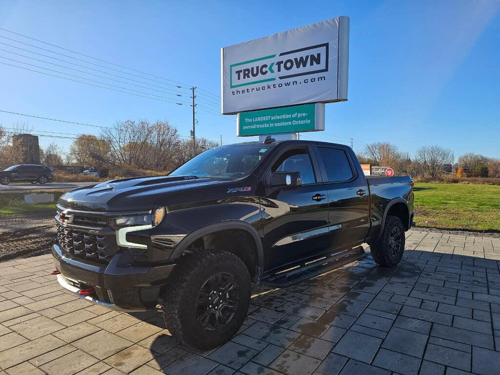 2023 Chevrolet Silverado 1500 ZR2 Crew Cab 4WD
