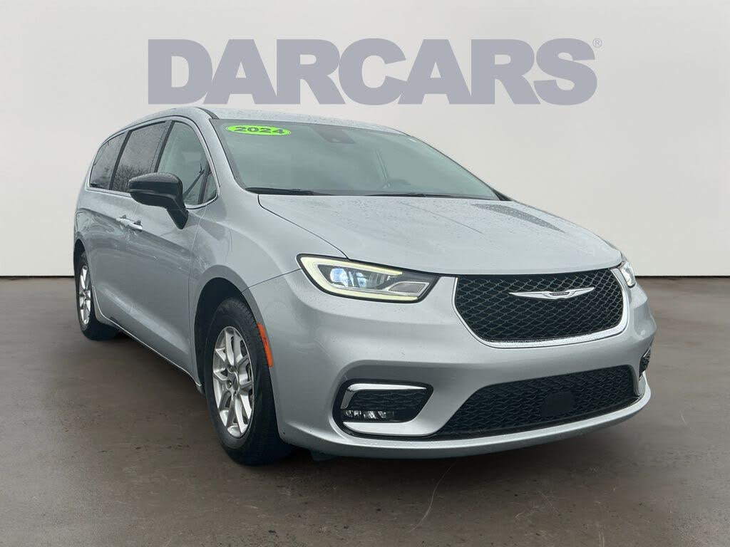 2024 Chrysler Pacifica Touring L FWD