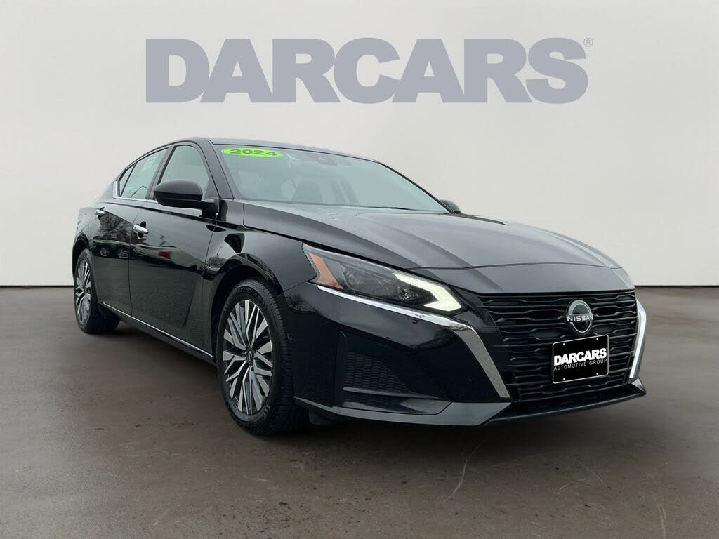 2024 Nissan Altima 2.5 SV FWD