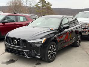 Volvo XC60 B5 Plus Dark Theme AWD
