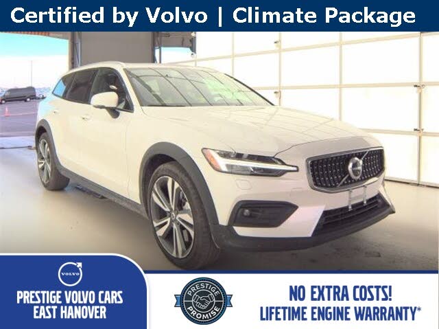 2025 Volvo V60 Cross Country B5 Plus AWD