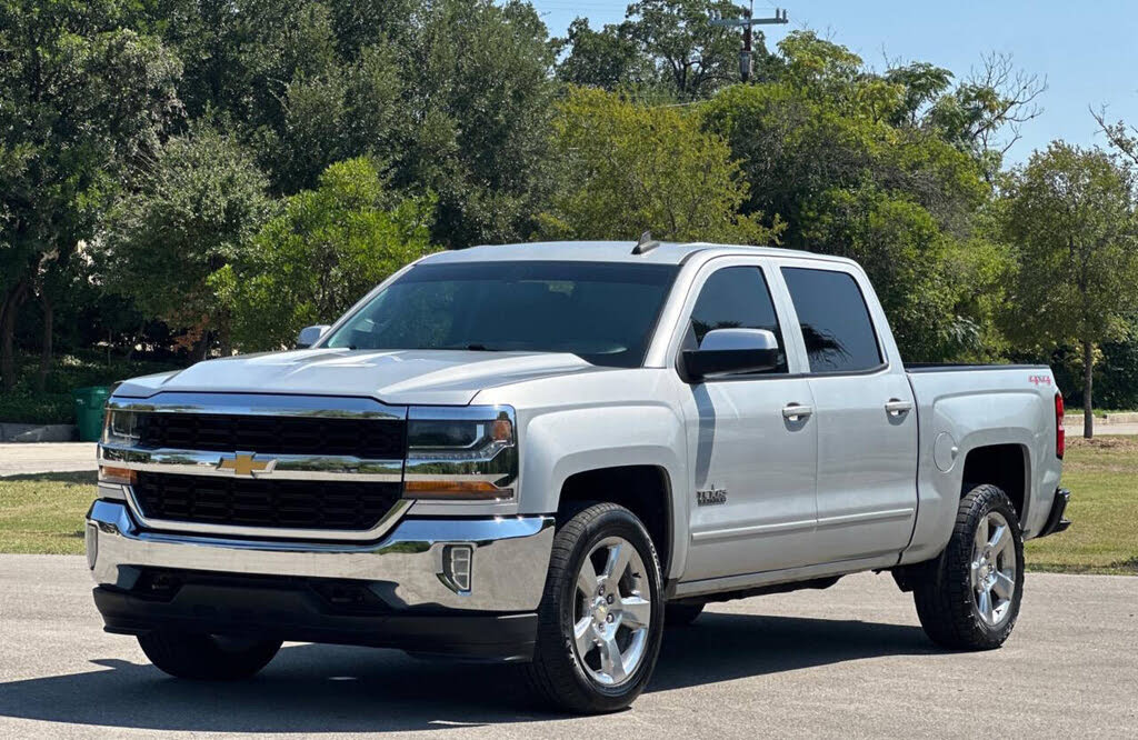 2017 Chevrolet Silverado 1500 LT Crew Cab 4WD