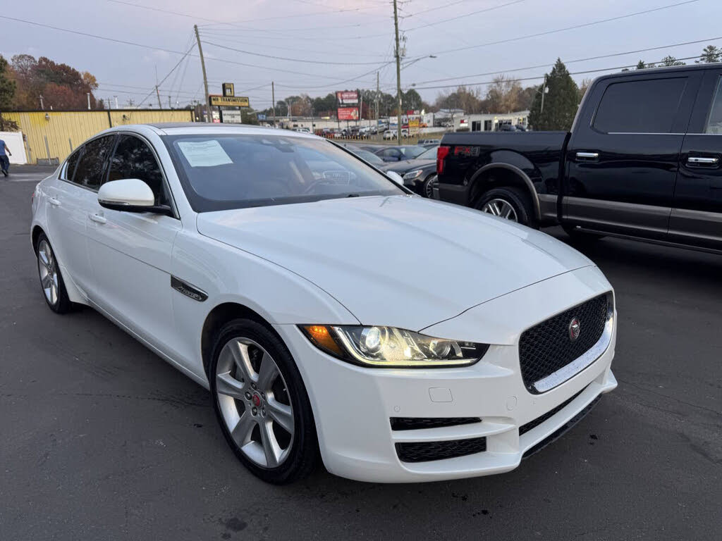 2017 Jaguar XE 25t Prestige RWD