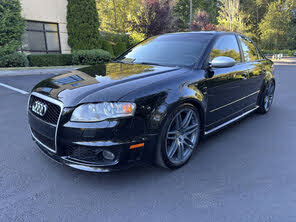 Audi RS 4 quattro Sedan AWD