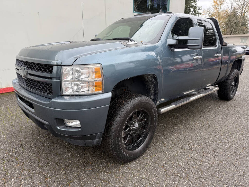 2011 Chevrolet Silverado 2500HD LTZ Crew Cab 4WD