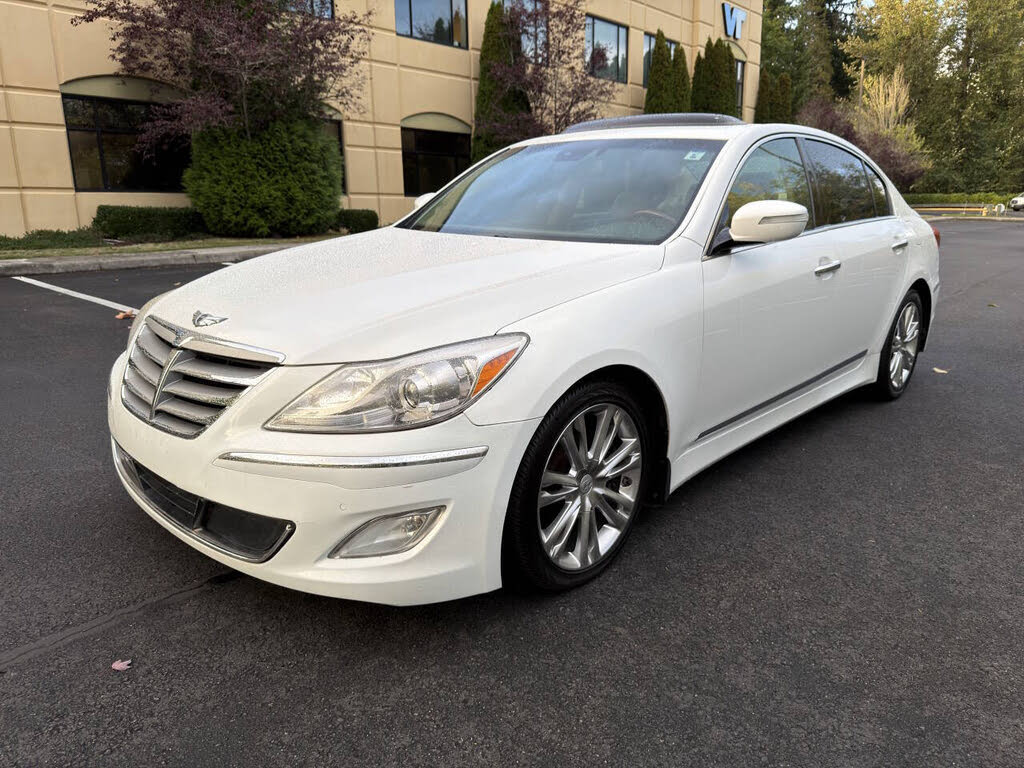 2012 Hyundai Genesis 4.6 RWD
