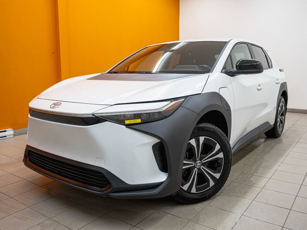 2023 Toyota bZ4X LE FWD