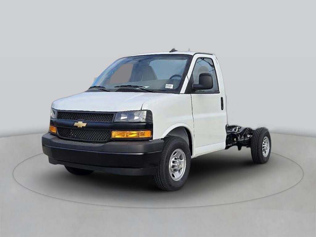 2026 Chevrolet Express Chassis 3500 Cutaway 177