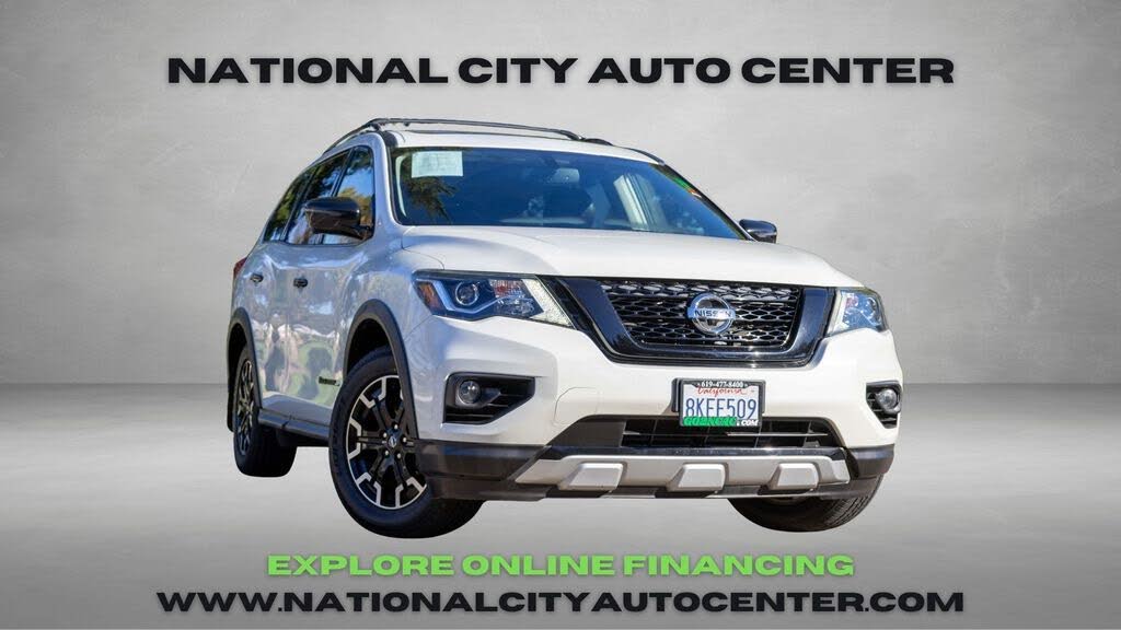 2019 Nissan Pathfinder SL FWD