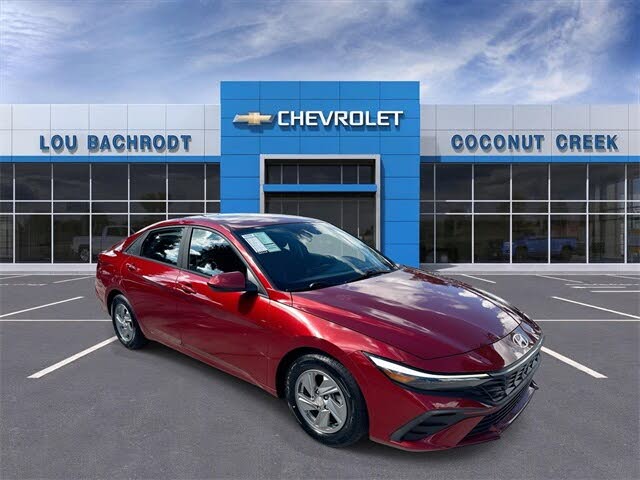 2024 Hyundai Elantra SE FWD