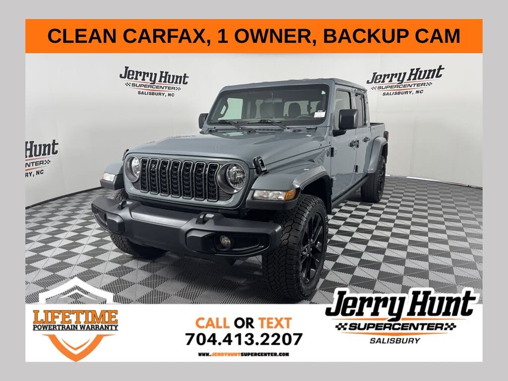 2024 Jeep Gladiator NightHawk Crew Cab 4WD
