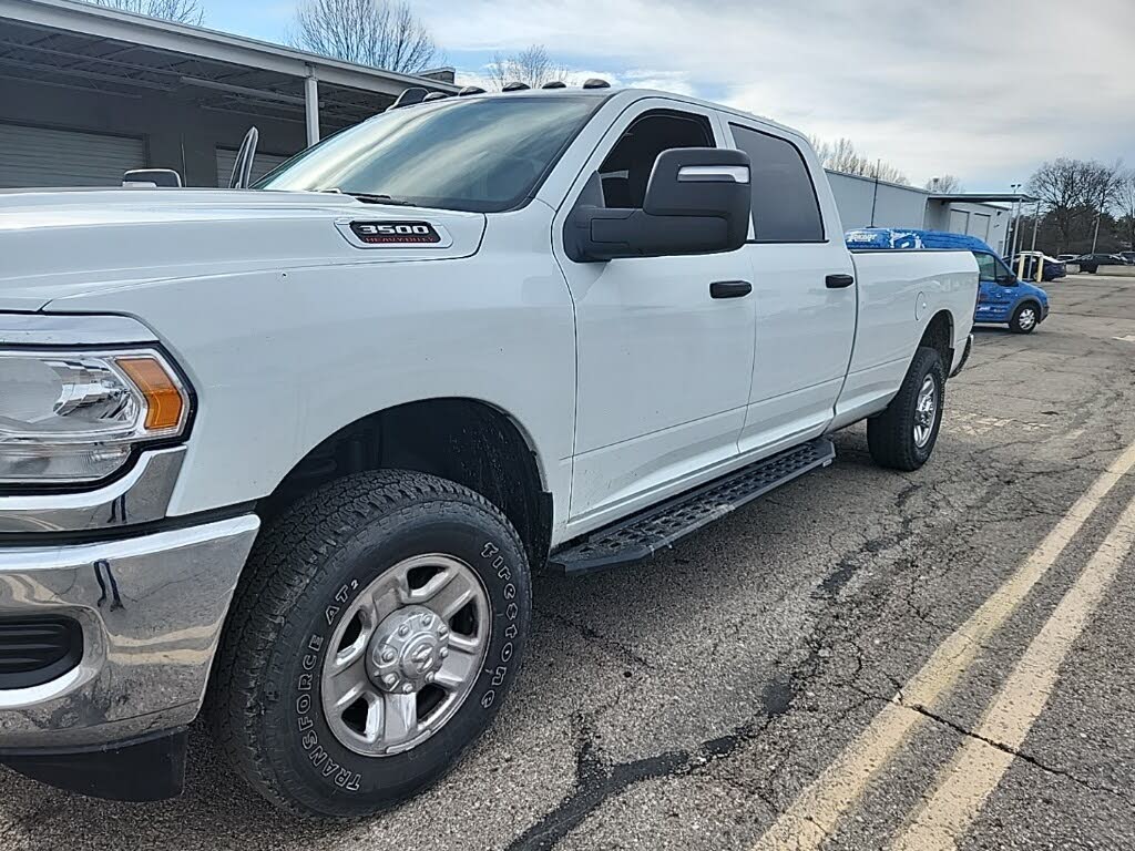 2024 RAM 3500 Tradesman Crew Cab LB 4WD