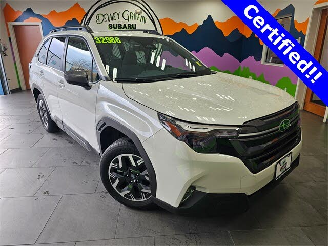 2025 Subaru Forester Premium Crossover AWD