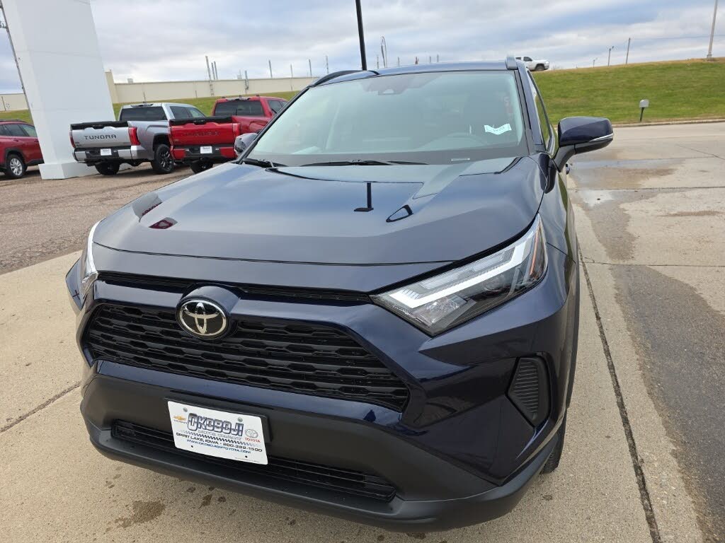 2025 Toyota RAV4 XLE AWD