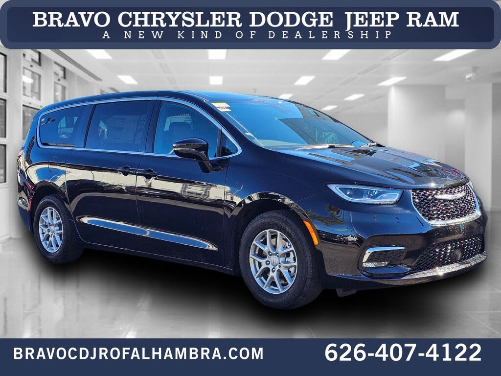 2026 Chrysler Pacifica Select FWD