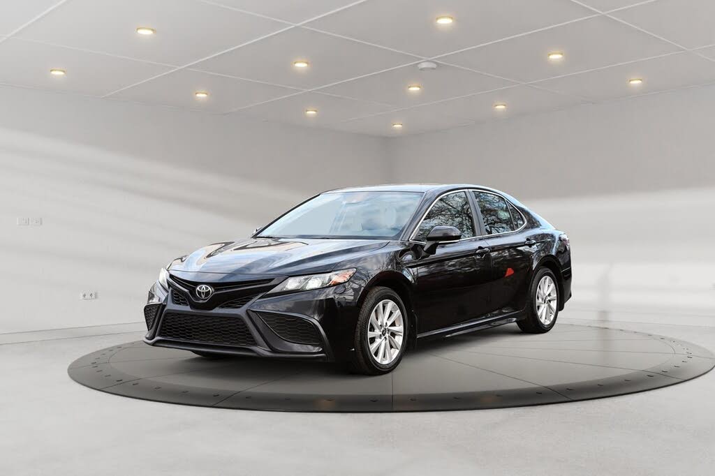 2021 Toyota Camry SE FWD
