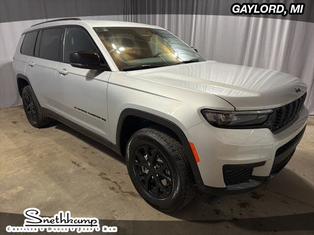 2025 Jeep Grand Cherokee L Altitude 4WD