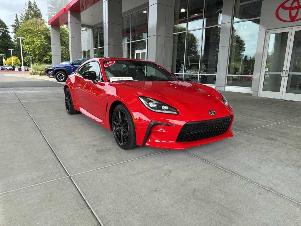 2025 Toyota GR86 Premium RWD