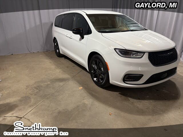 2026 Chrysler Pacifica Select FWD