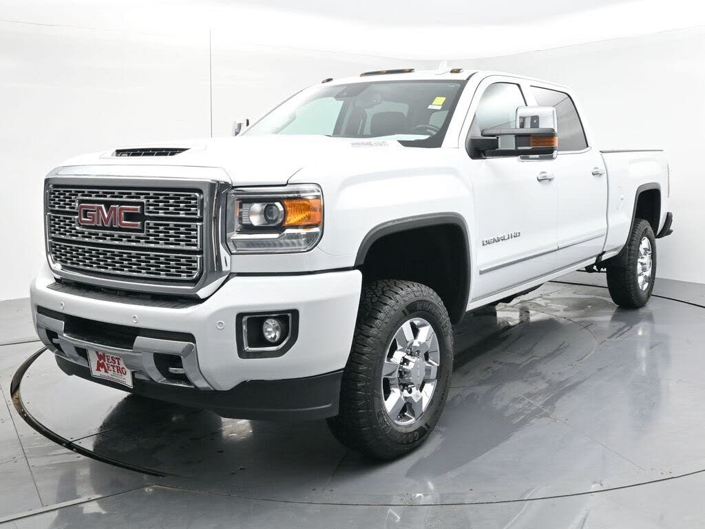 2019 GMC Sierra 3500HD Denali Crew Cab LB DRW 4WD