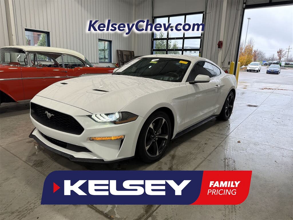 2020 Ford Mustang EcoBoost Coupe RWD