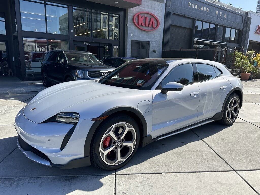 2022 Porsche Taycan 4S Cross Turismo Wagon AWD