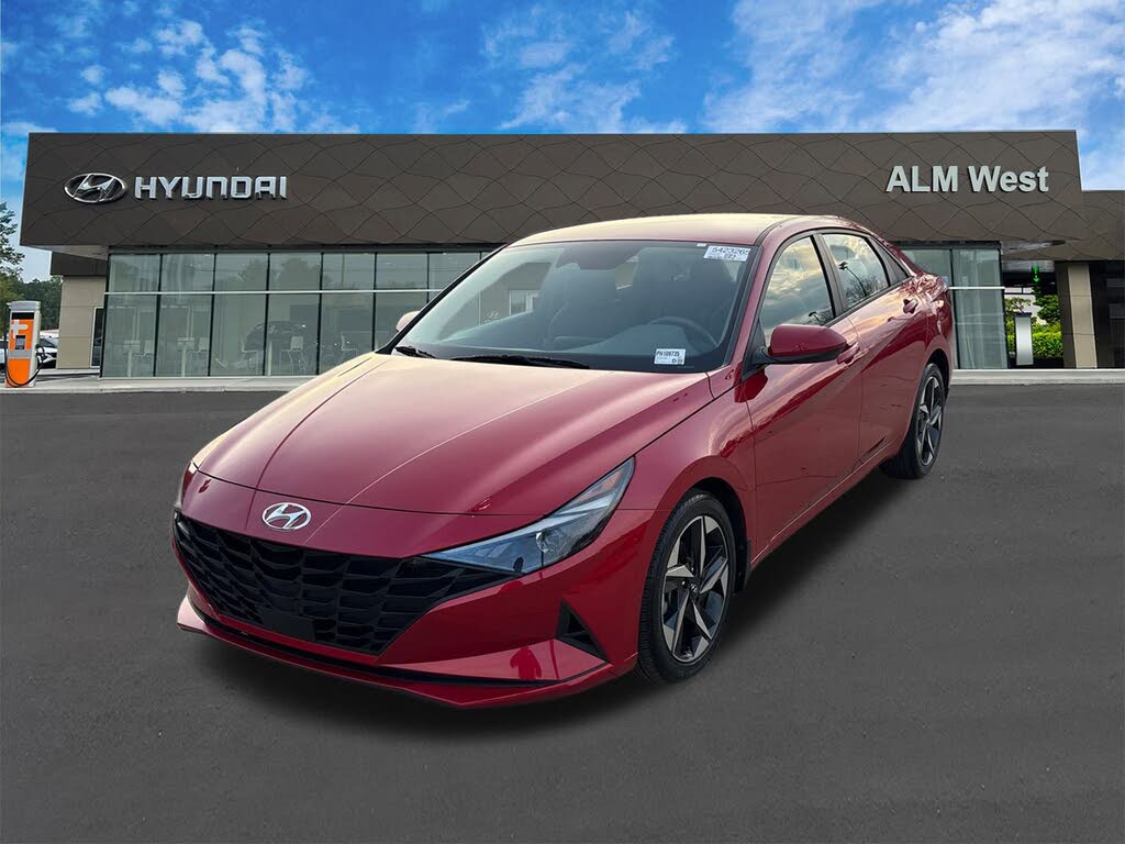 2023 Hyundai Elantra SEL FWD