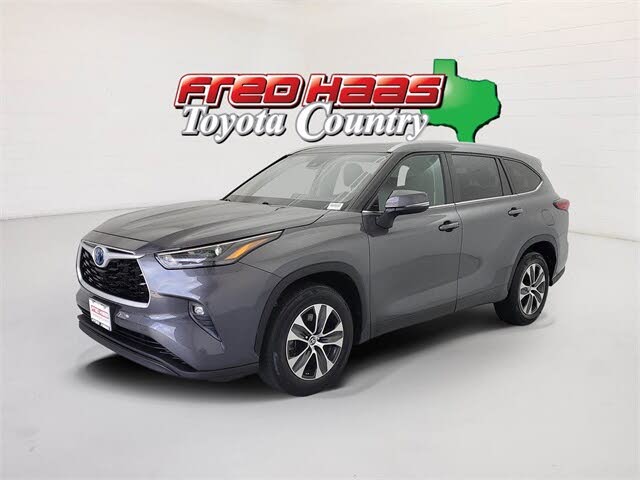 2023 Toyota Highlander Hybrid XLE FWD