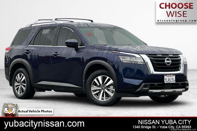 2024 Nissan Pathfinder SL 4WD