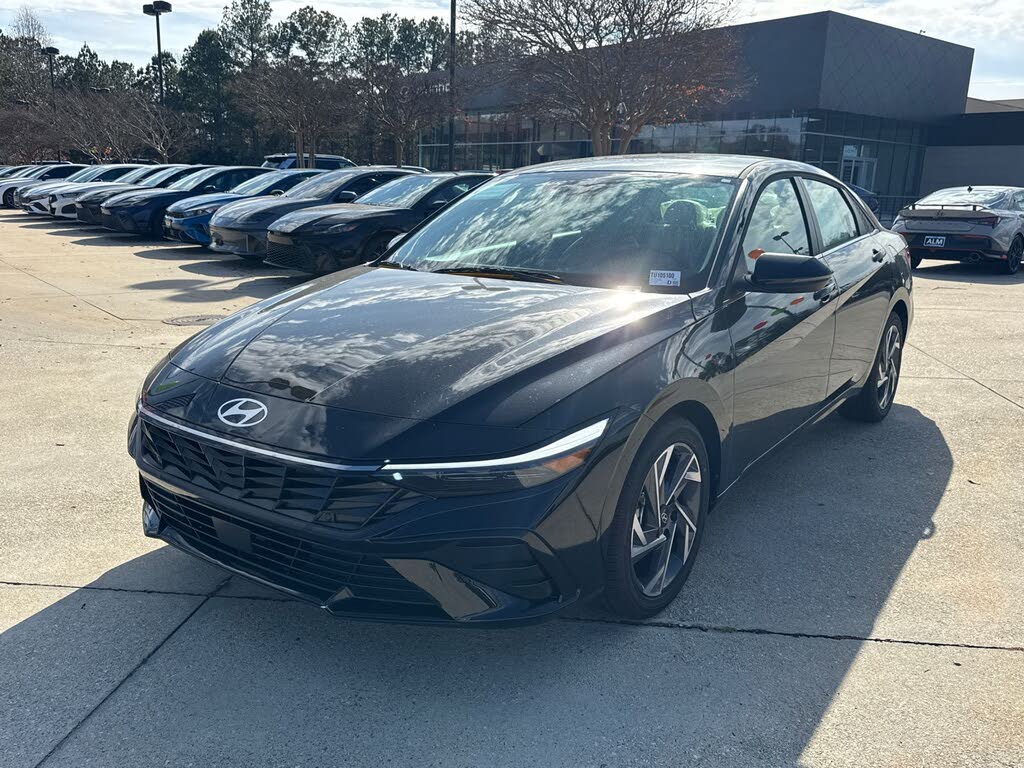 2026 Hyundai Elantra Limited FWD