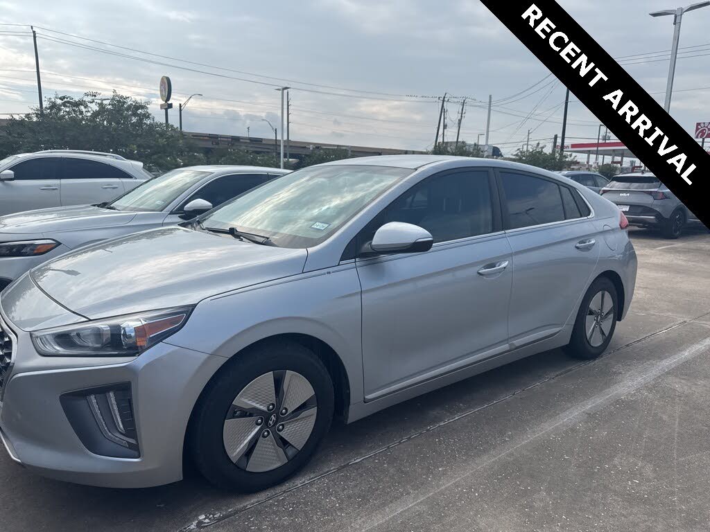 2022 Hyundai Ioniq Hybrid SE FWD