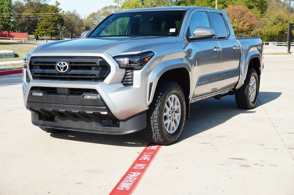 2024 Toyota Tacoma SR5 Double Cab 4WD
