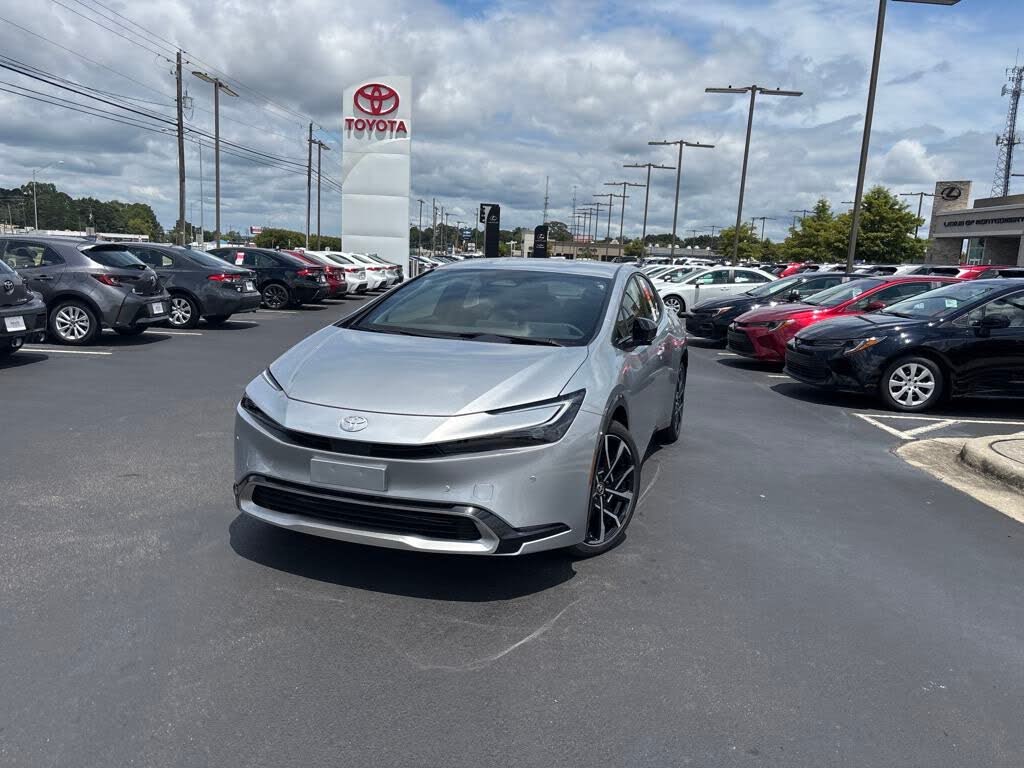 2025 Toyota Prius Plug-In Hybrid XSE FWD