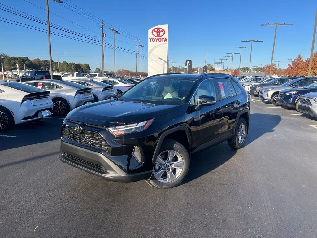 2025 Toyota RAV4 XLE AWD
