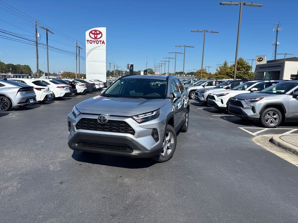 2025 Toyota RAV4 XLE AWD