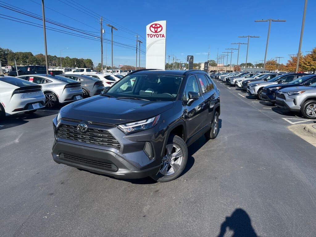 2025 Toyota RAV4 Hybrid XLE AWD