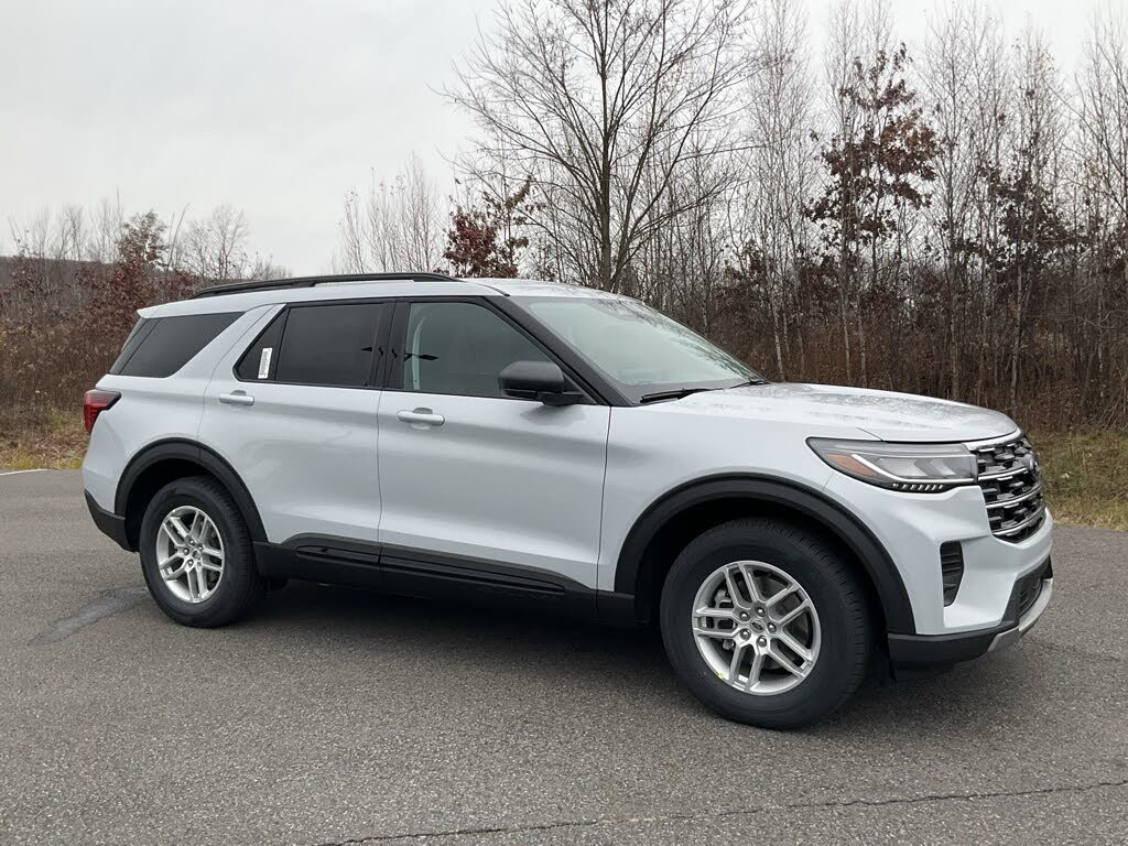 2026 Ford Explorer Active AWD