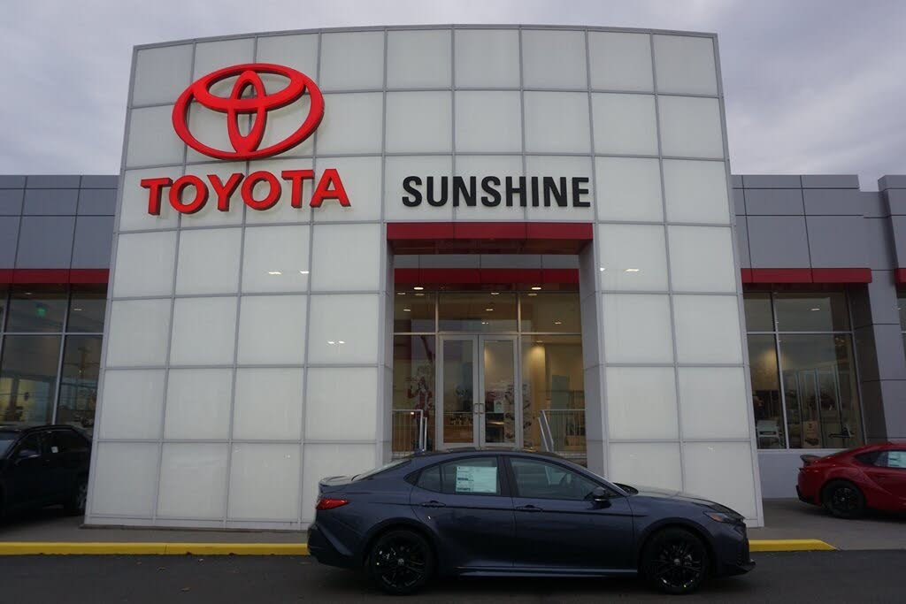 2026 Toyota Camry SE FWD