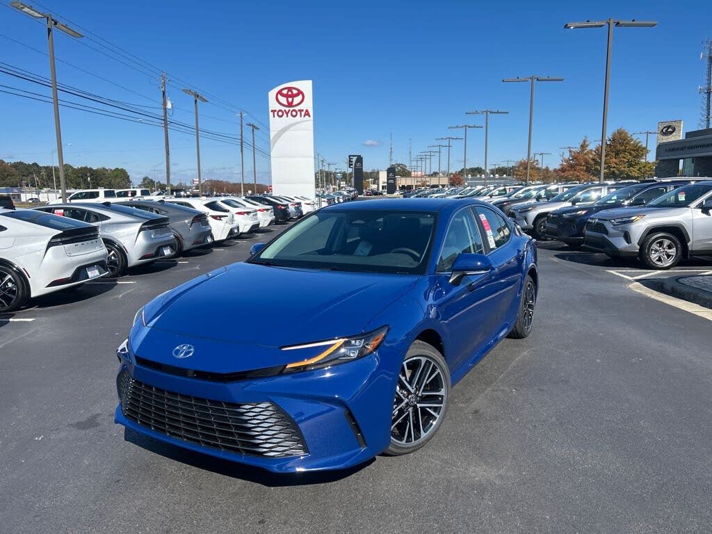 2026 Toyota Camry XLE FWD