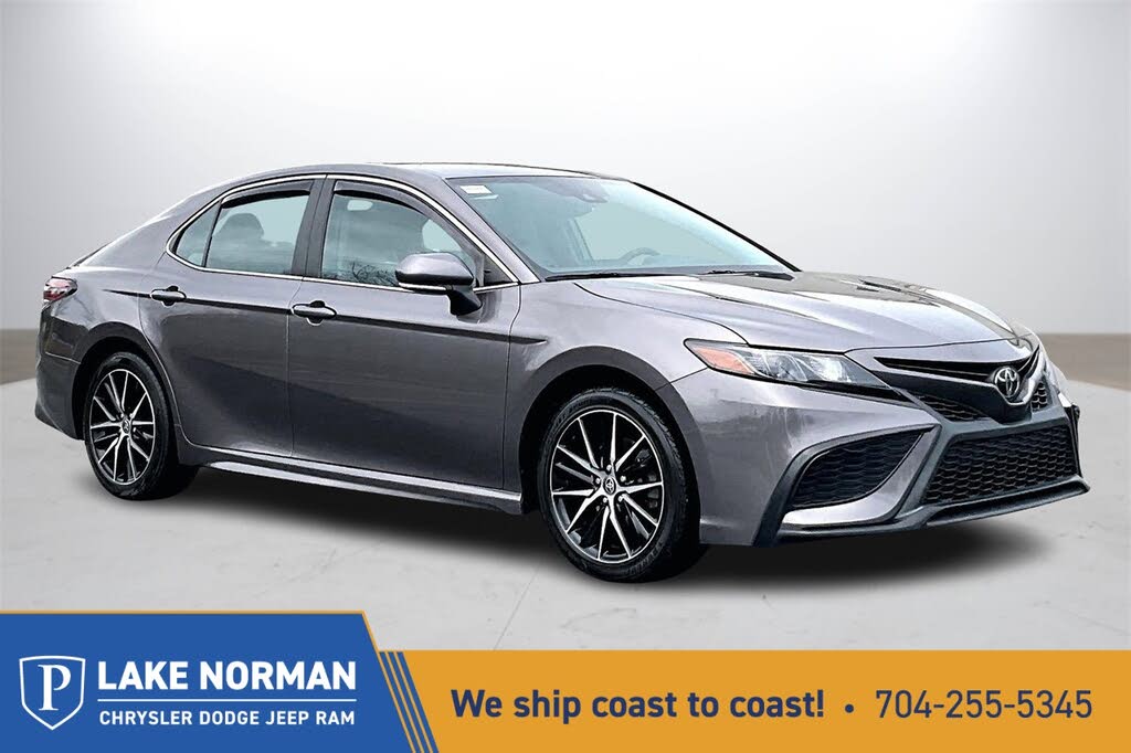 2022 Toyota Camry SE FWD