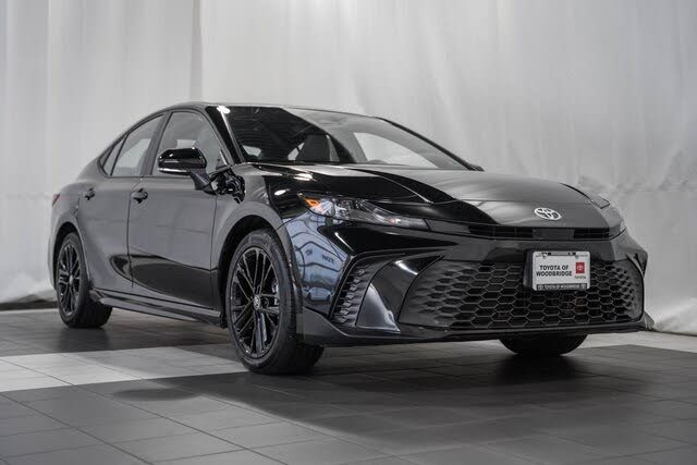 2025 Toyota Camry SE AWD