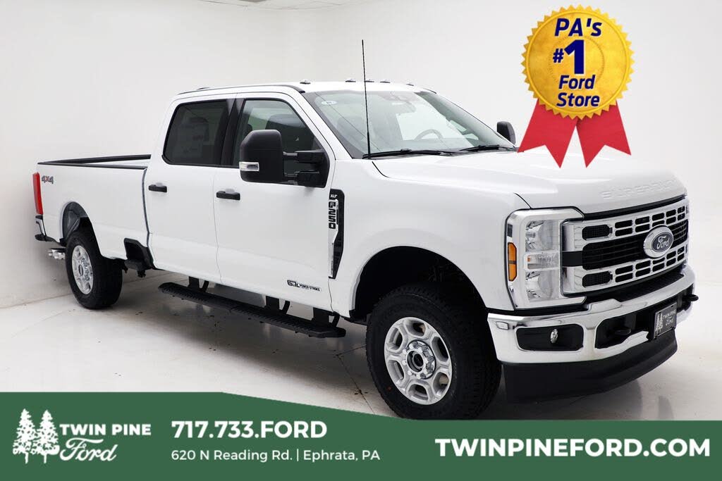 2026 Ford F-250 Super Duty XLT Crew Cab 4WD