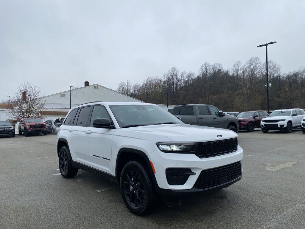 2025 Jeep Grand Cherokee Altitude X 4WD