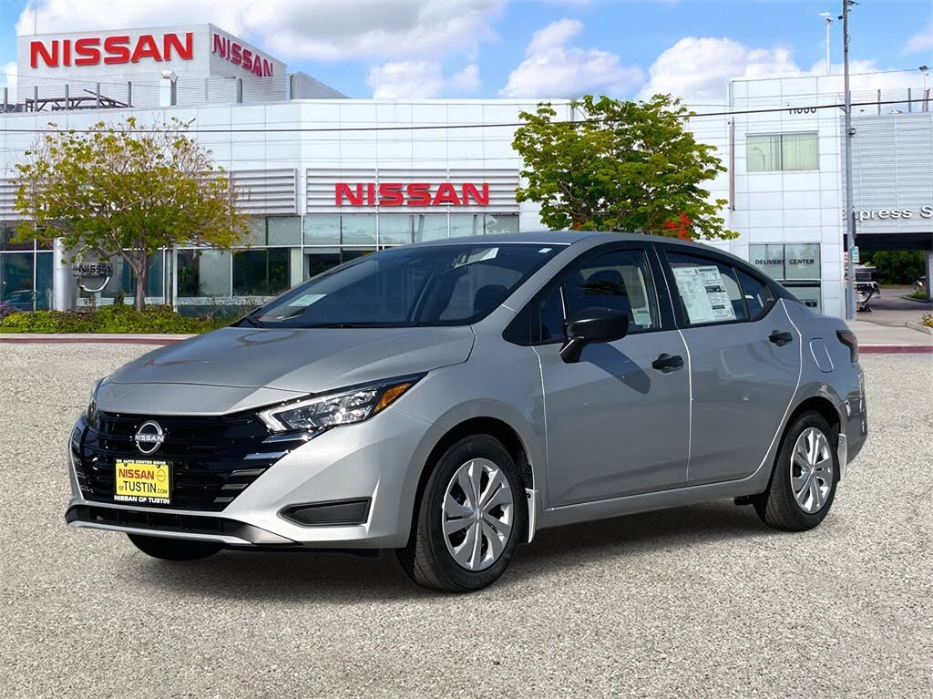 2025 Nissan Versa S FWD